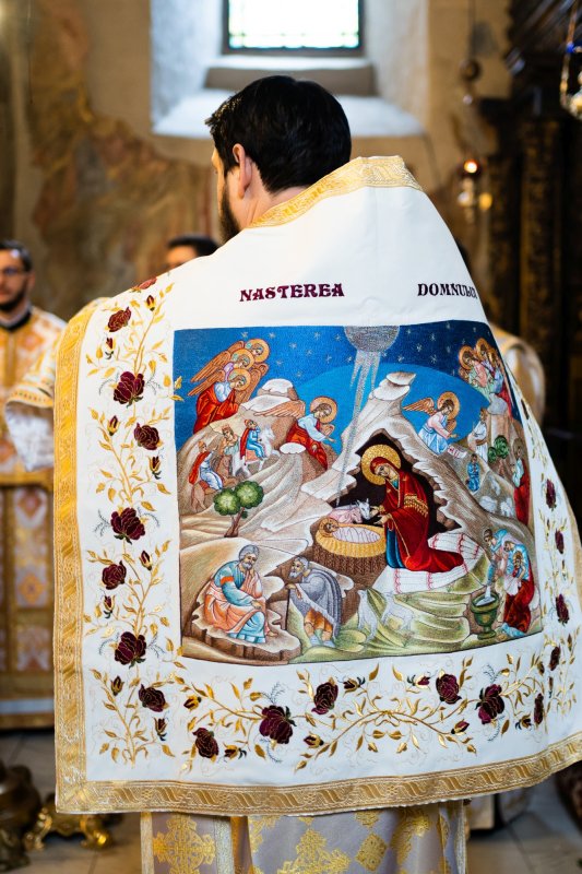 Ajunul praznicului Nașterii Domnului la Catedrala Arhiepiscopală din Suceava 198294