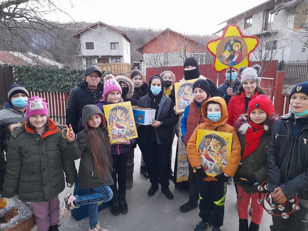 „Cu bănuții strânși la colind îi ajutăm pe bătrânii singuri din parohie” 198242