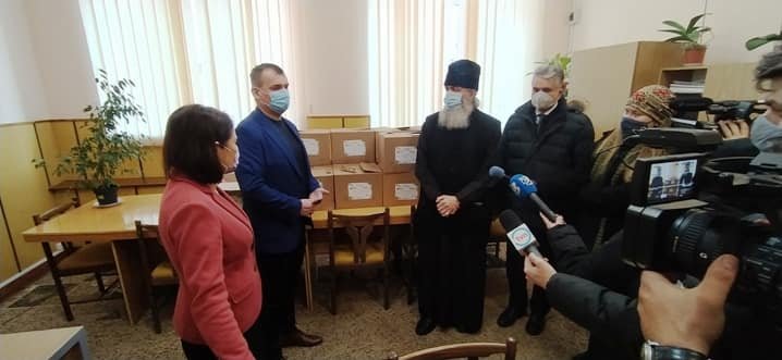 Daruri pentru Episcopia de Bălţi de la Asociaţia Investitorilor din România 198269