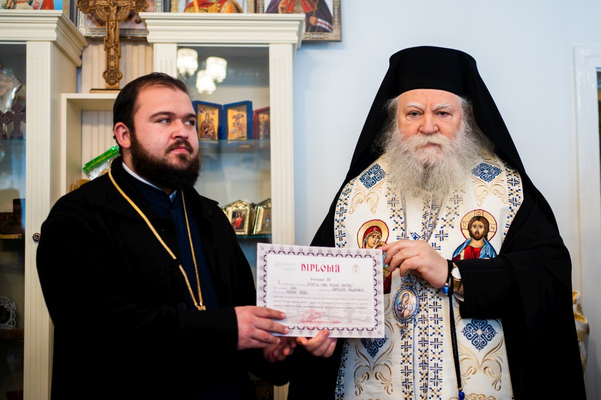 „Arimateea” - un nou magazin bisericesc sfințit astăzi în Arhiepiscopia Sucevei și Rădăuților 198952