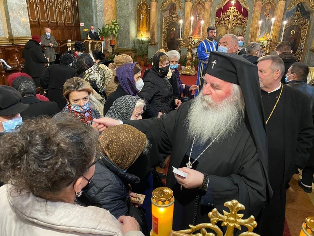 Binecuvântare arhierească pentru credincioșii din Lugoj 198825