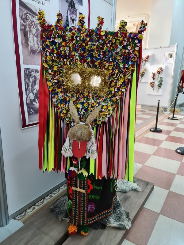 Jocurile cu măști, un festival de culoare și bucurie în Moldova 199040