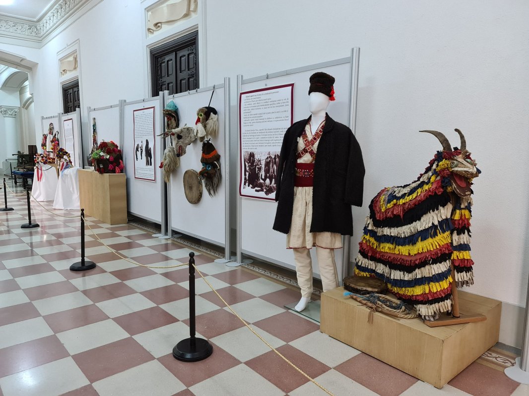 Jocurile cu măști, un festival de culoare și bucurie în Moldova 199044