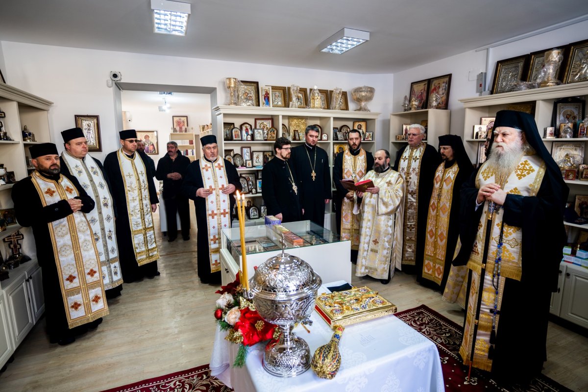 Magazin bisericesc „Arimateea - Bucurii pentru suflet” și la Gura Humorului 199100