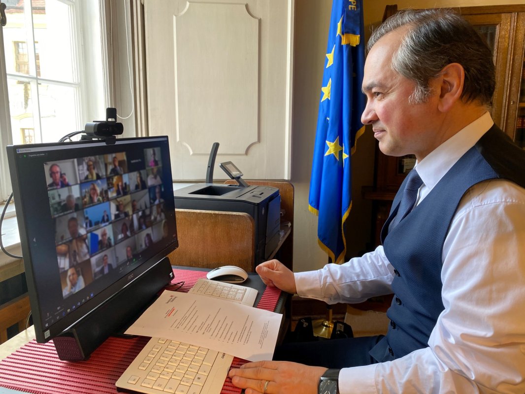 Cei ce ne dau renume 199088