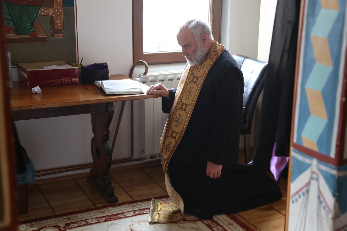 Părintele arhimandrit Visarion Joantă a fost înmormântat la Sâmbăta de Sus 199754