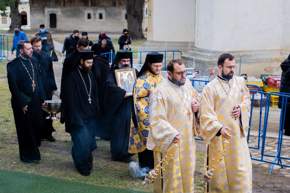 Ajunul sărbătorii Botezului Domnului la Catedrala Arhiepiscopală din Suceava 199888