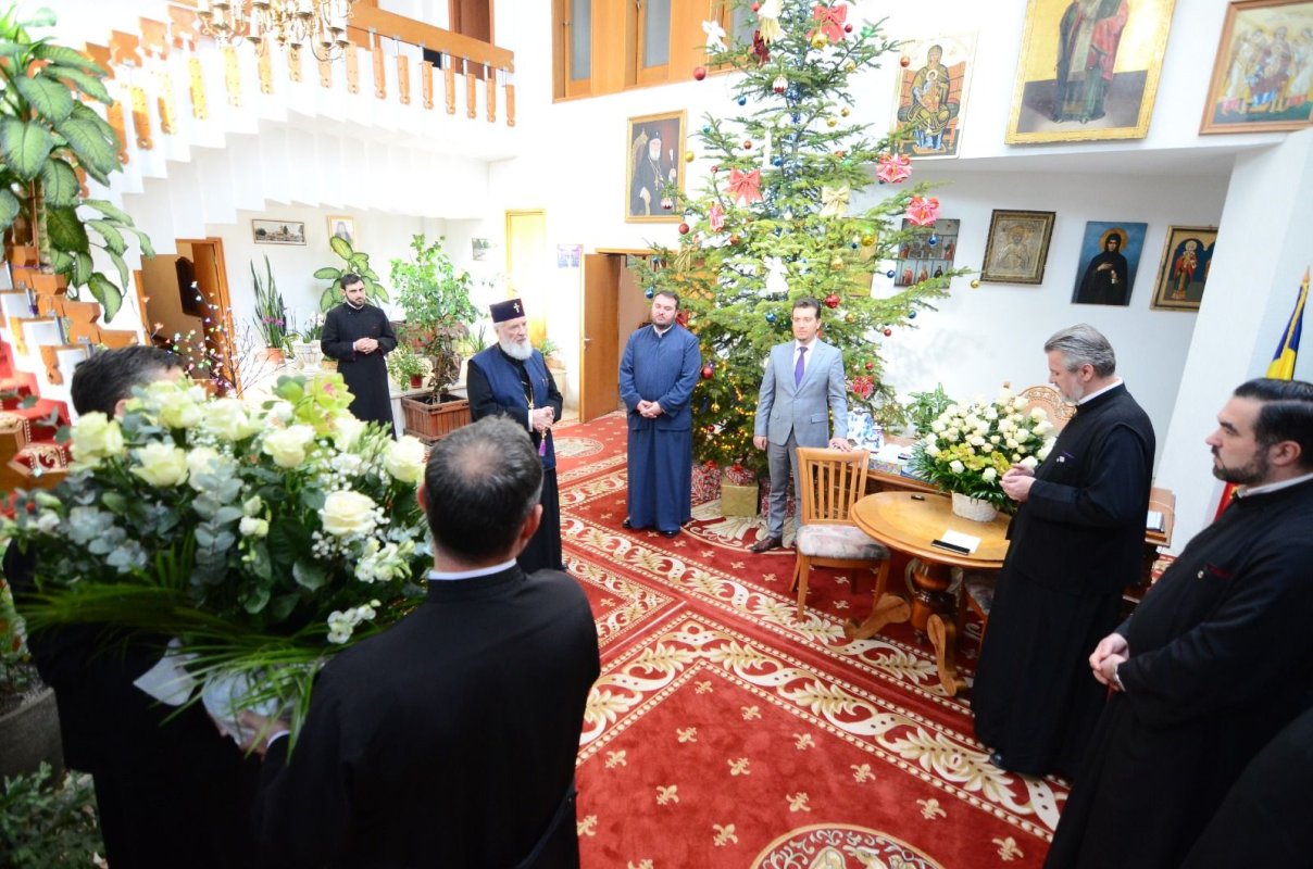 Moment aniversar pentru chiriarhul Eparhiei Târgoviștei 199868