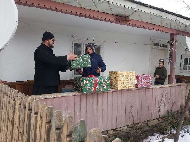 Daruri pentru copii din România de la o parohie românească din Germania 199825
