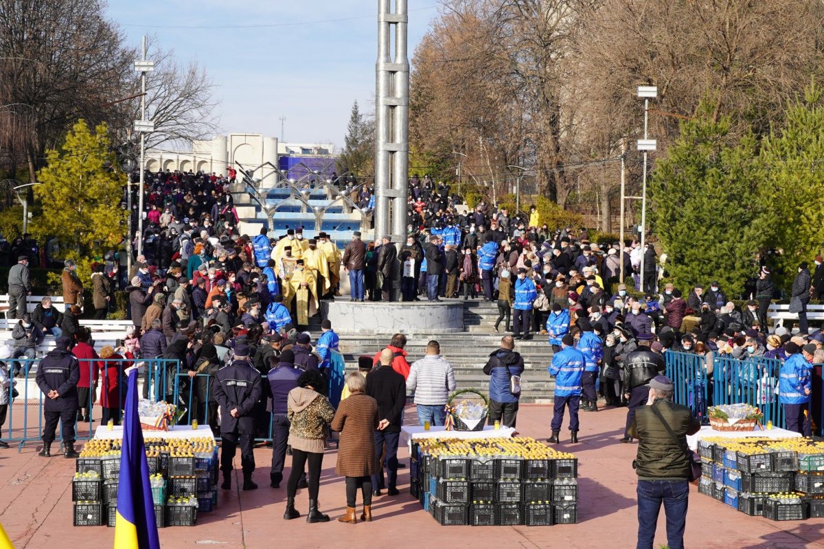Praznicul Botezului Domnului în Arhiepiscopia Dunării de Jos 200130