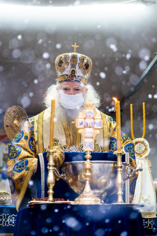 Praznicul Botezului Domnului la Catedrala Arhiepiscopală din Suceava 200149