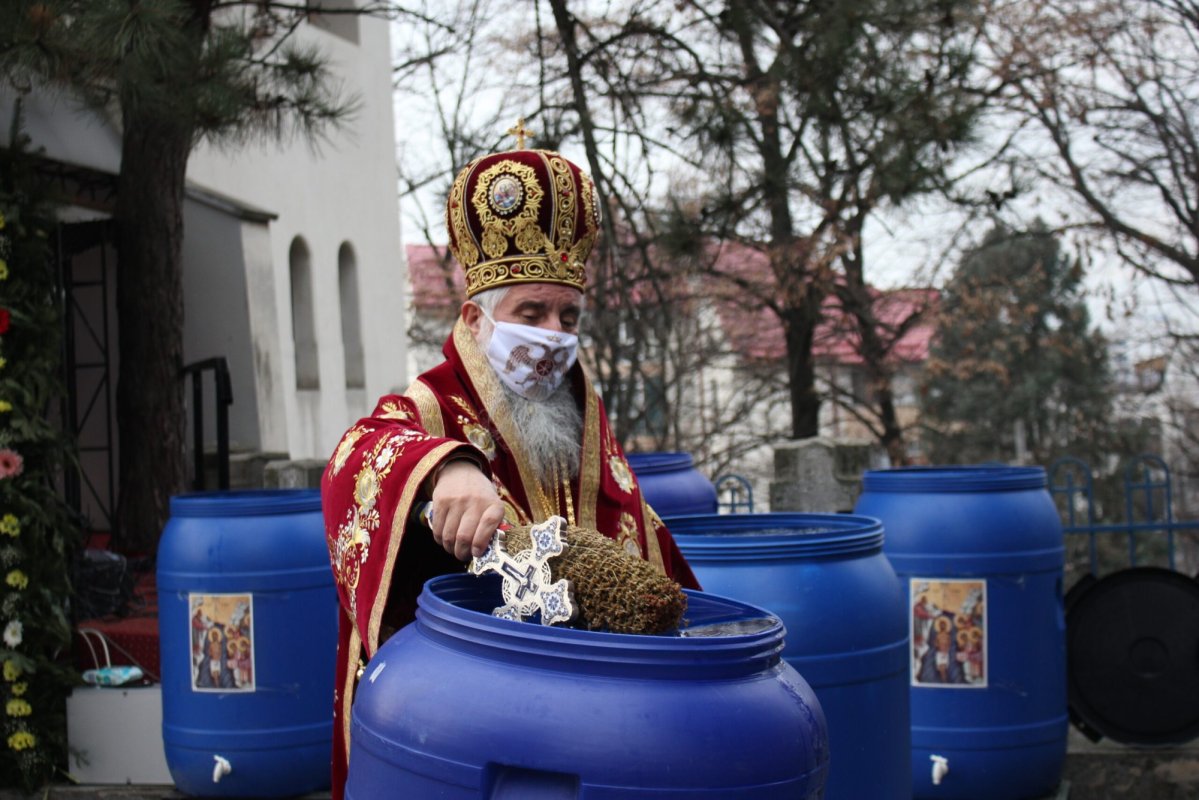 Binecuvântarea Iordanului la Catedrala Mitropolitană din Craiova  200285