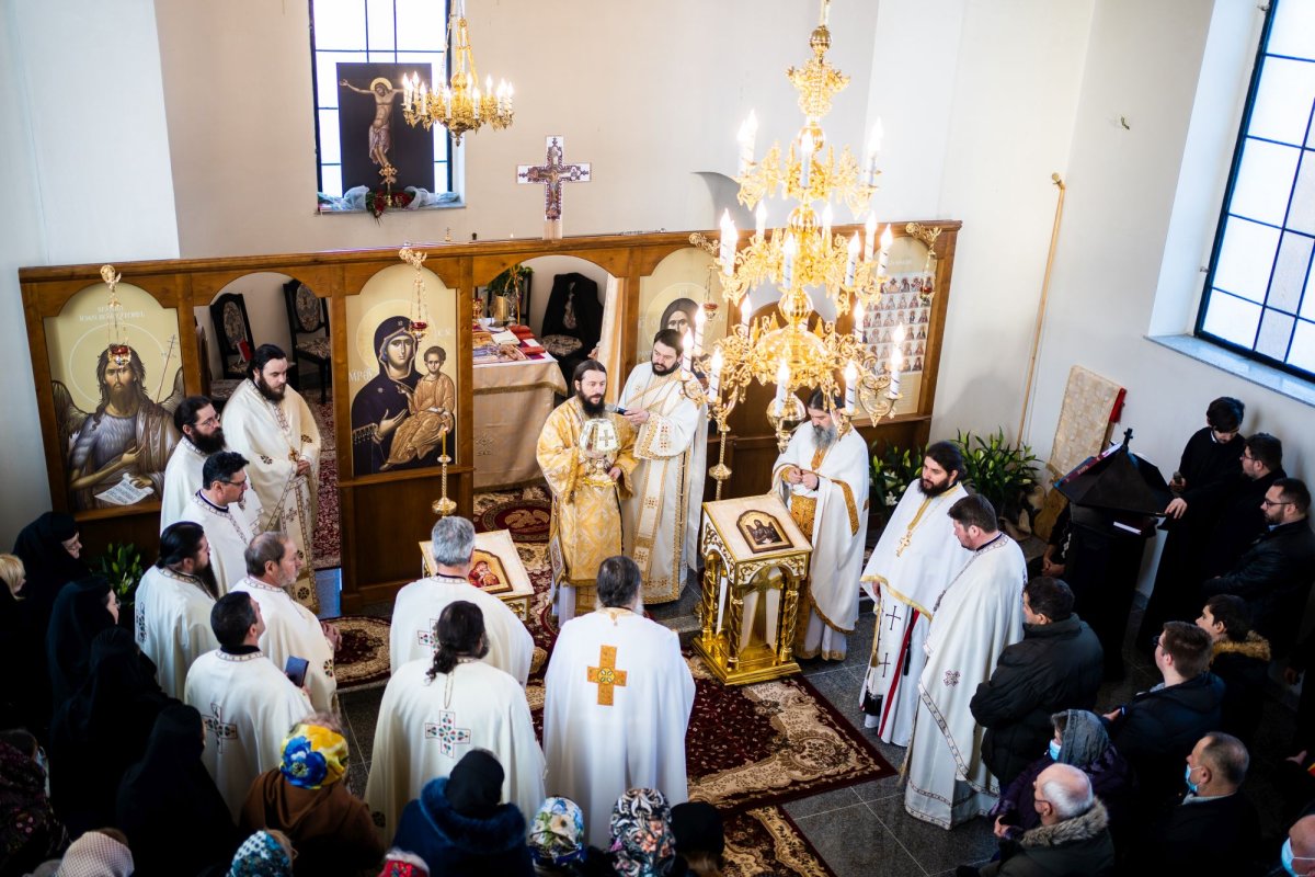 Mănăstirea Arbore din Suceava a fost redeschisă 200319