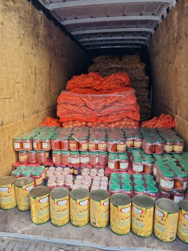 Mitropolitul Banatului și-a sărbătorit onomastica cu persoanele fără adăpost  200328