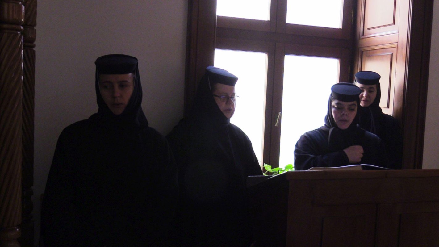 Hram la așezământul monahal românesc din Budapesta 200347