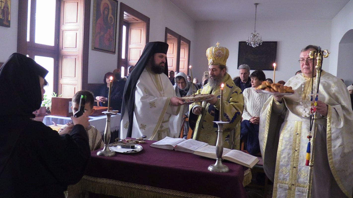 Hram la așezământul monahal românesc din Budapesta 200352