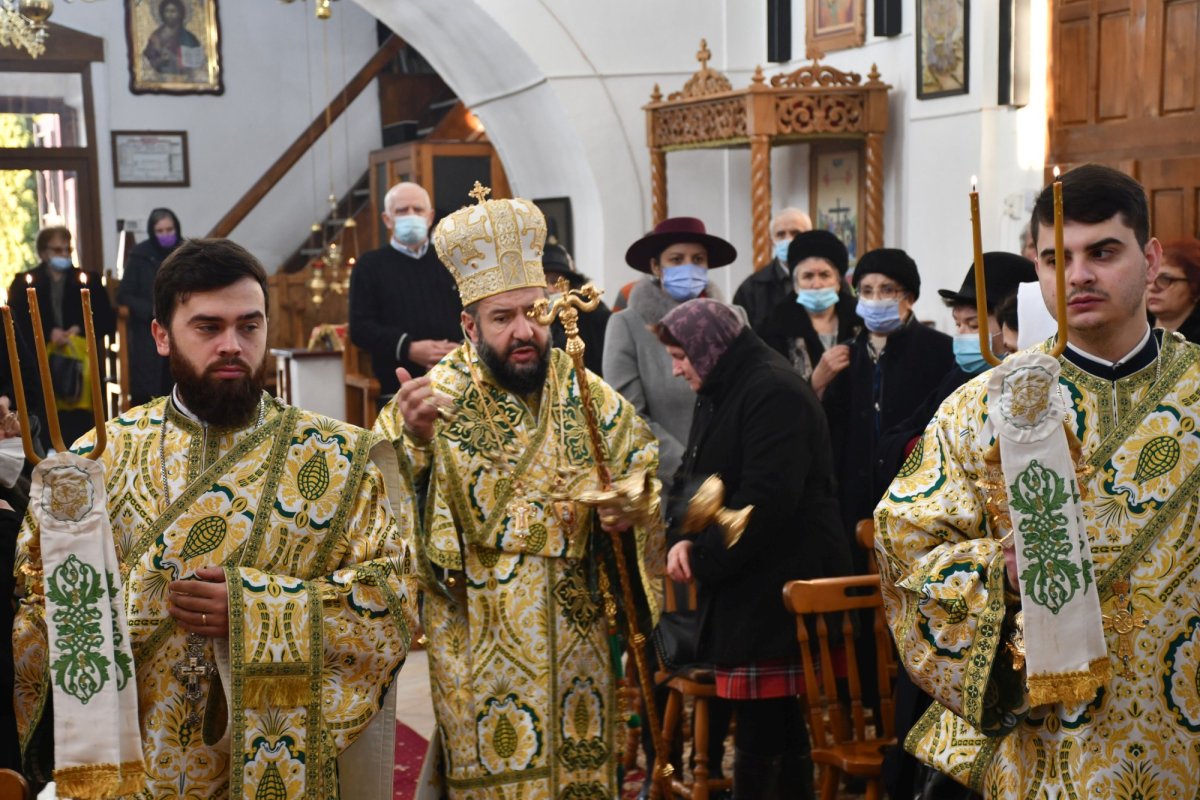 Vizite pastorale în Episcopia Caransebeșului 200398