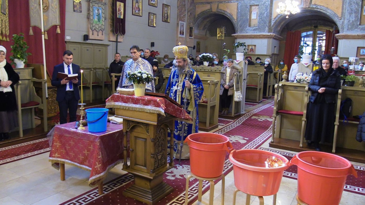 Praznicul Bobotezei în eparhii din diaspora românească 200455