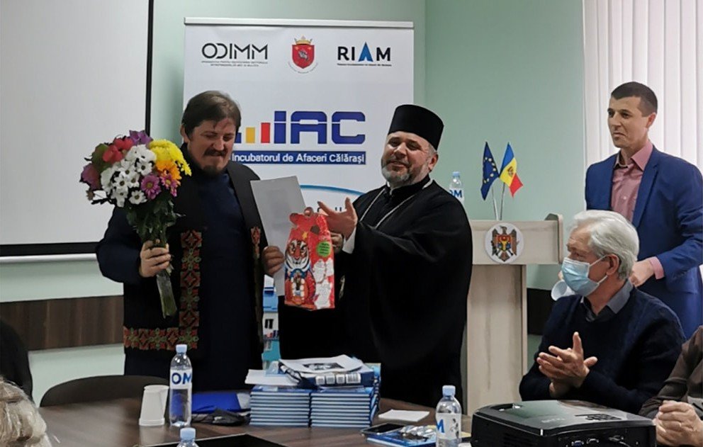 Lansare de carte în Călărași, Republica Moldova 200625