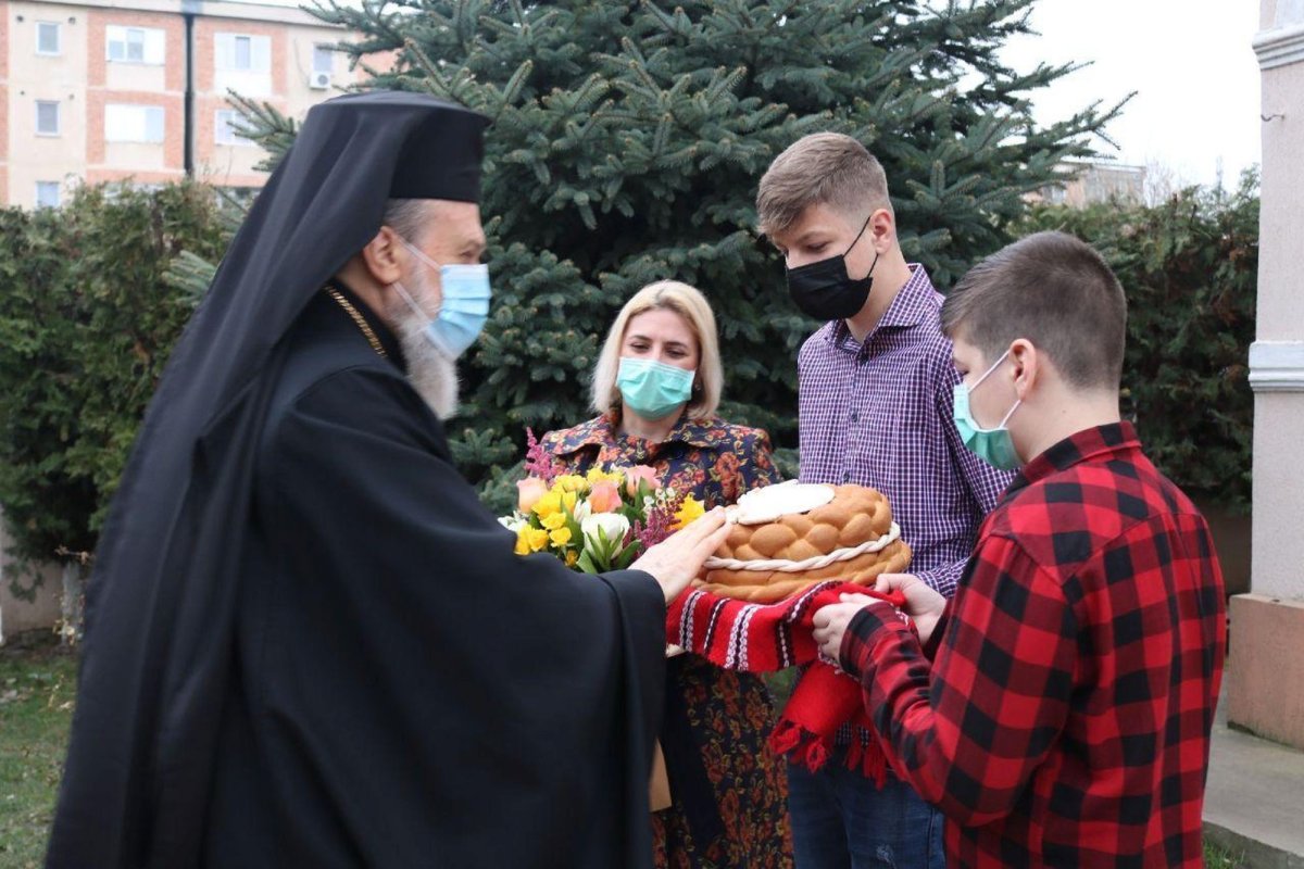 „Serviciul 112” al parohiei călărășene „Sfântul Nifon” 200516