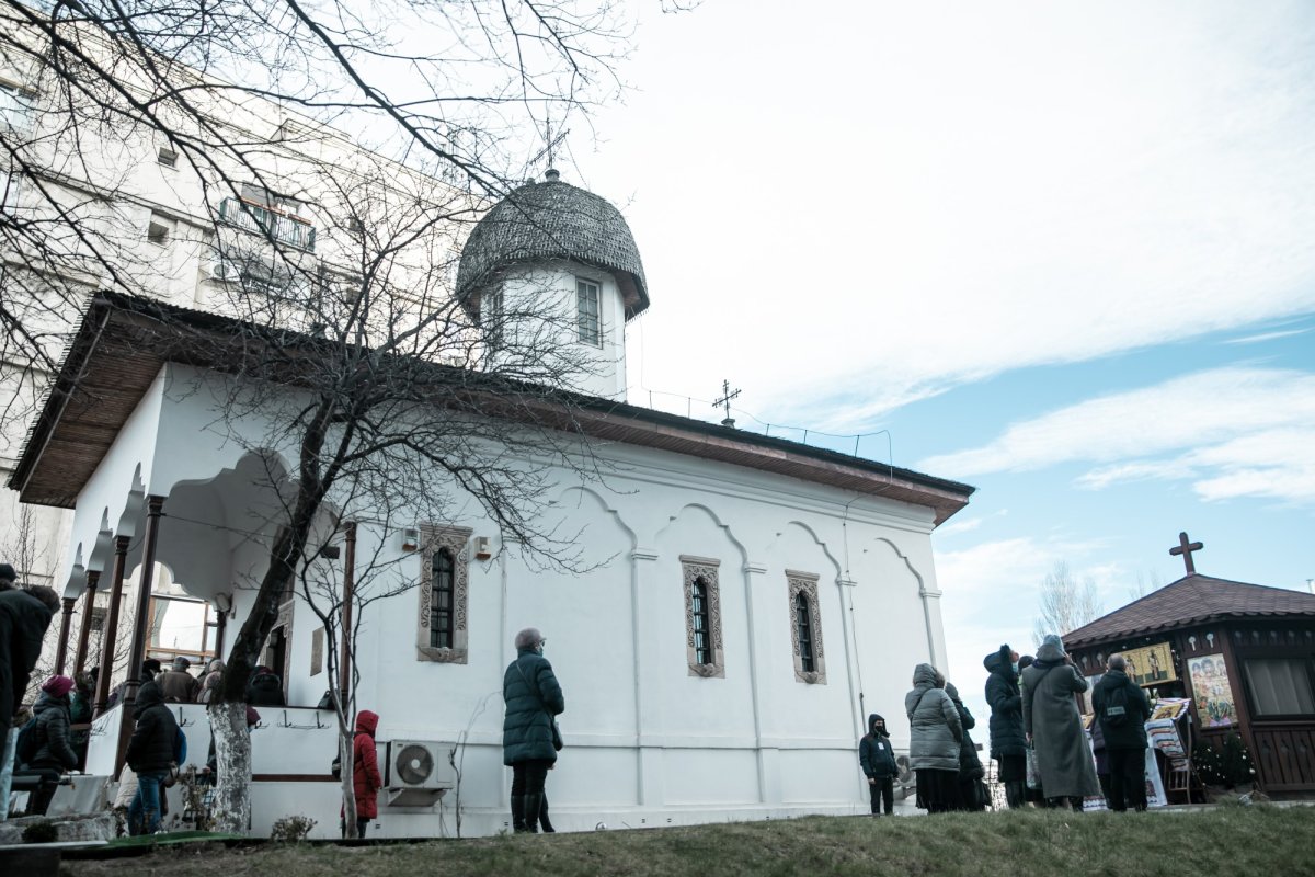 Hramul Bisericii Bucur Ciobanul din Capitală 201161