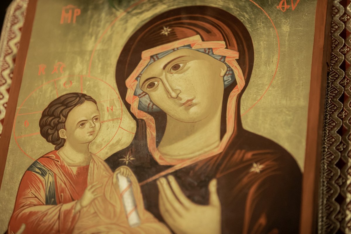 Hramul Bisericii Bucur Ciobanul din Capitală 201208