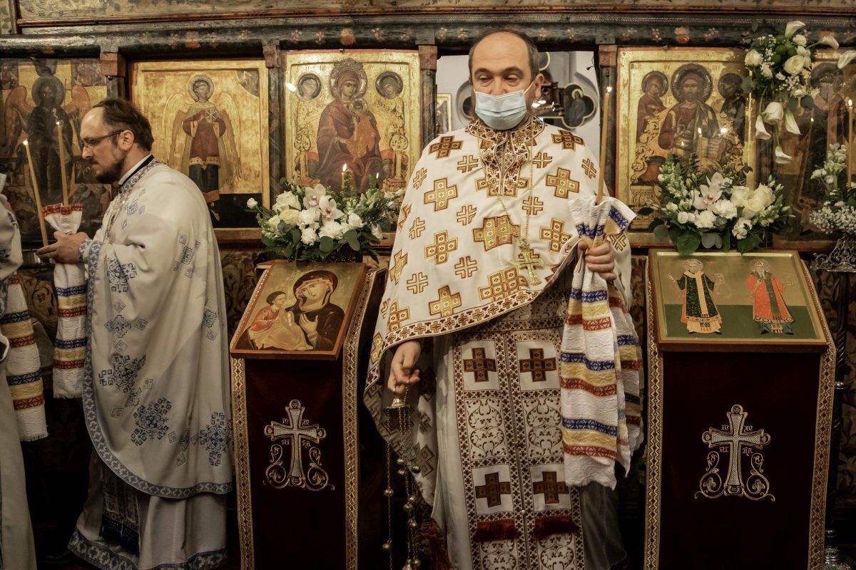 Hramul Bisericii Bucur Ciobanul din Capitală 201209