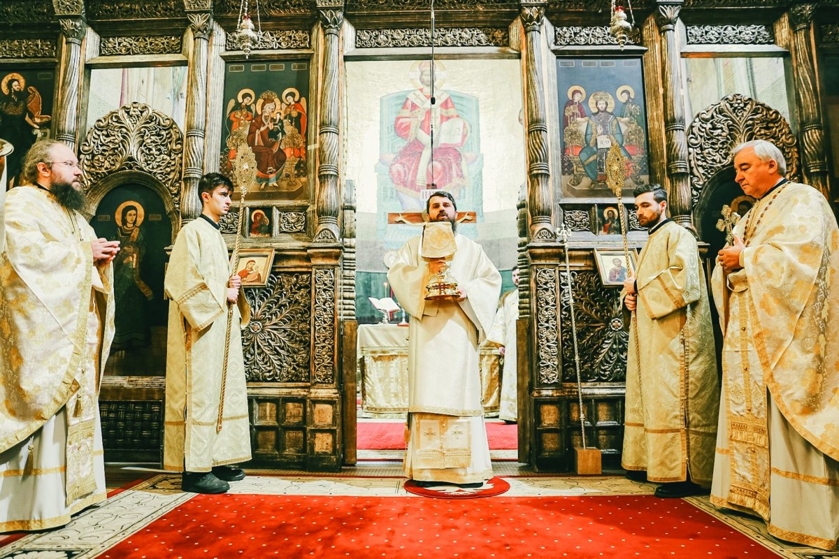 „În Biserică învățăm să ne bucurăm mulțumind” 201131