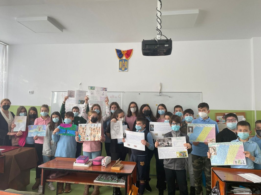 Sărbătoare la Liceul Ortodox din Oradea 201272