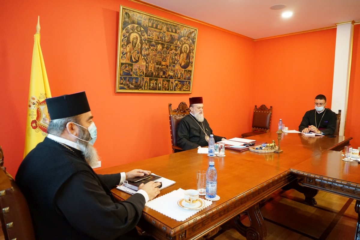 Sprijin pentru înfrumusețarea cimitirului unei mănăstiri ialomițene  201282