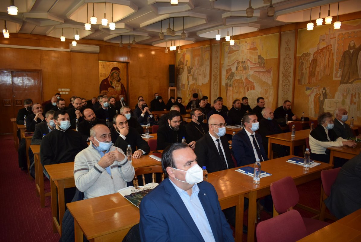 Volum omagial dedicat Mitropolitului Banatului la împlinirea vârstei de 70 de ani 201521