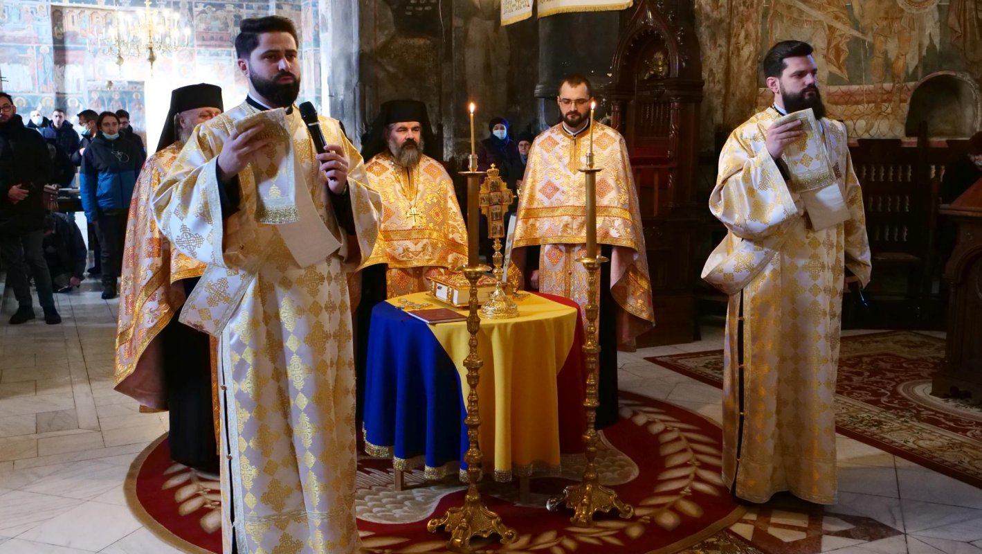 Slujbă de mulțumire în Catedrala Arhiepiscopală din Suceava, la aniversarea Unirii Principatelor Române 201635