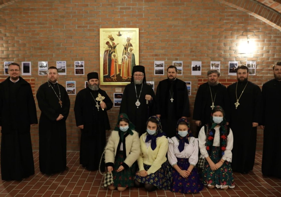 „Ochii noştri să fie aţintiţi spre Hristos” 201698