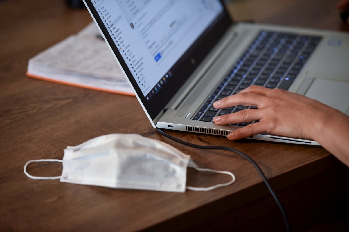 Jumătate dintre români au rămas cu zile de concediu de anul trecut 201772