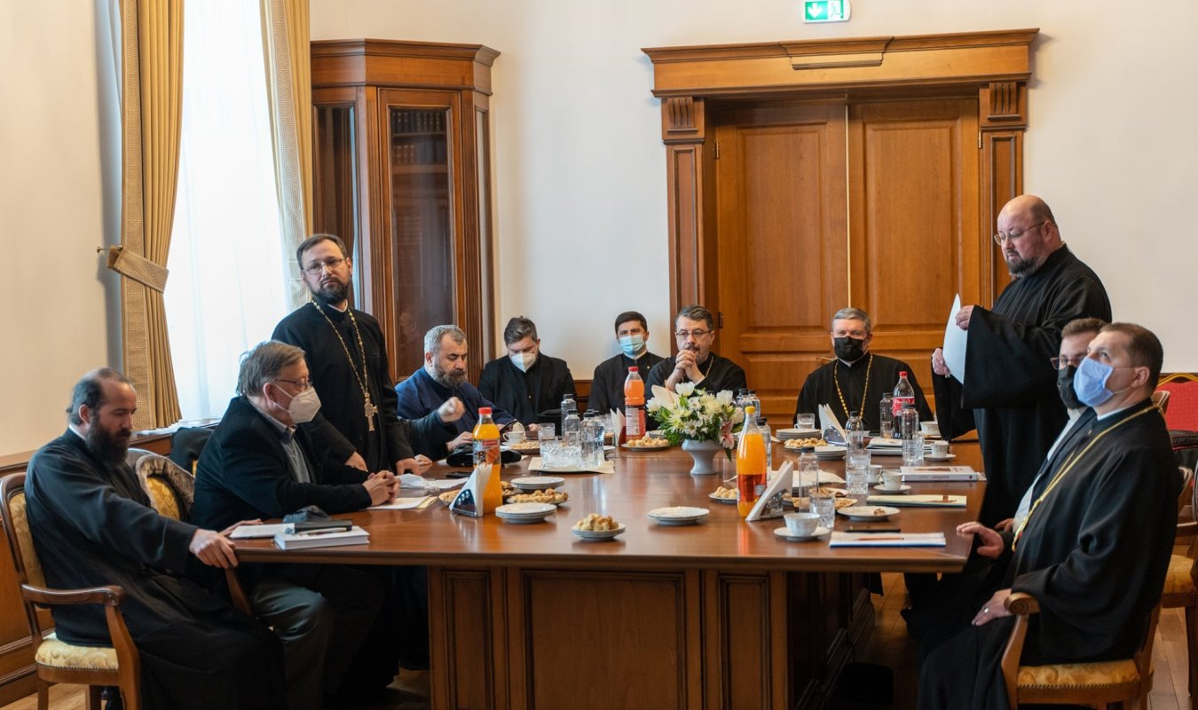 Ședință a Consiliului eparhial al Arhiepiscopiei Romanului și Bacăului 201950