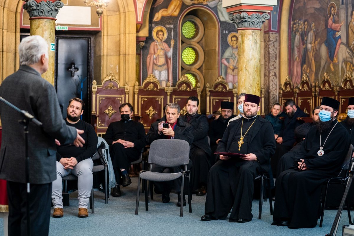 „Întâlnire de suflet” cu Remus Rus - lansare de carte și conferință la Rădăuți 201967