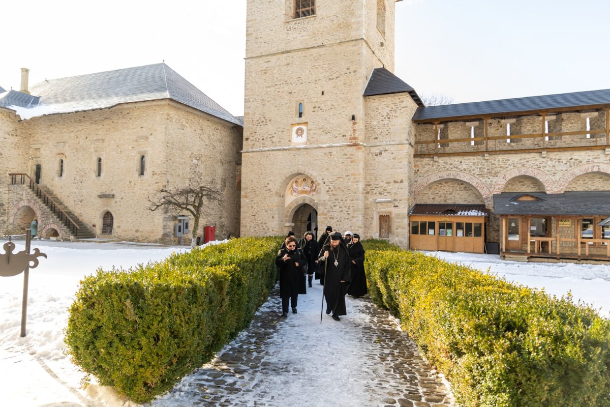 Pomenirea Mitropolitului Bartolomeu Anania la Dragomirna 202261