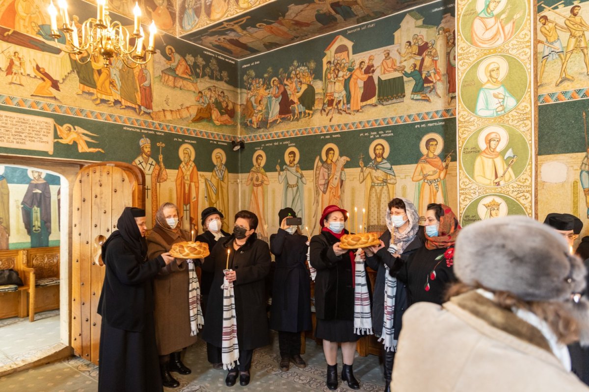 Pomenirea Mitropolitului Bartolomeu Anania la Dragomirna 202268