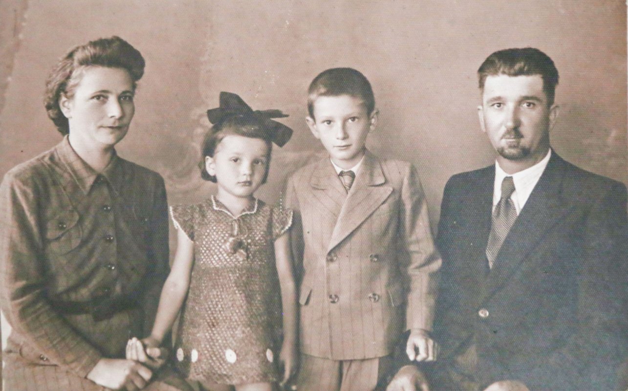 „Noi am trăit modest şi simplu” 202606