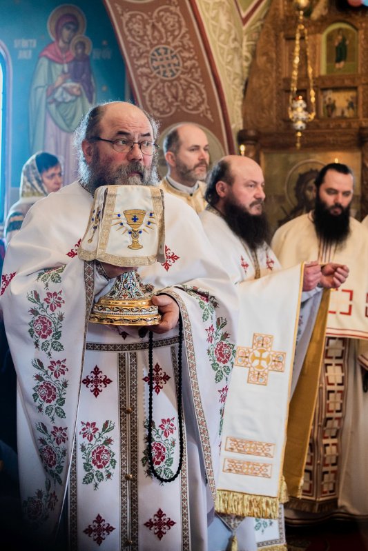 Hirotonie întru diacon la paraclisul Căminului de bătrâni „Sfântul Ioan cel Nou” din Suceava 202763