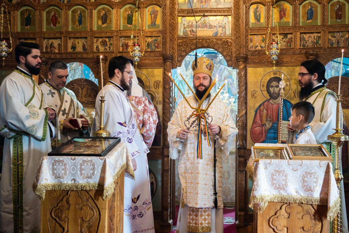 Hirotonie întru diacon la paraclisul Căminului de bătrâni „Sfântul Ioan cel Nou” din Suceava 202765