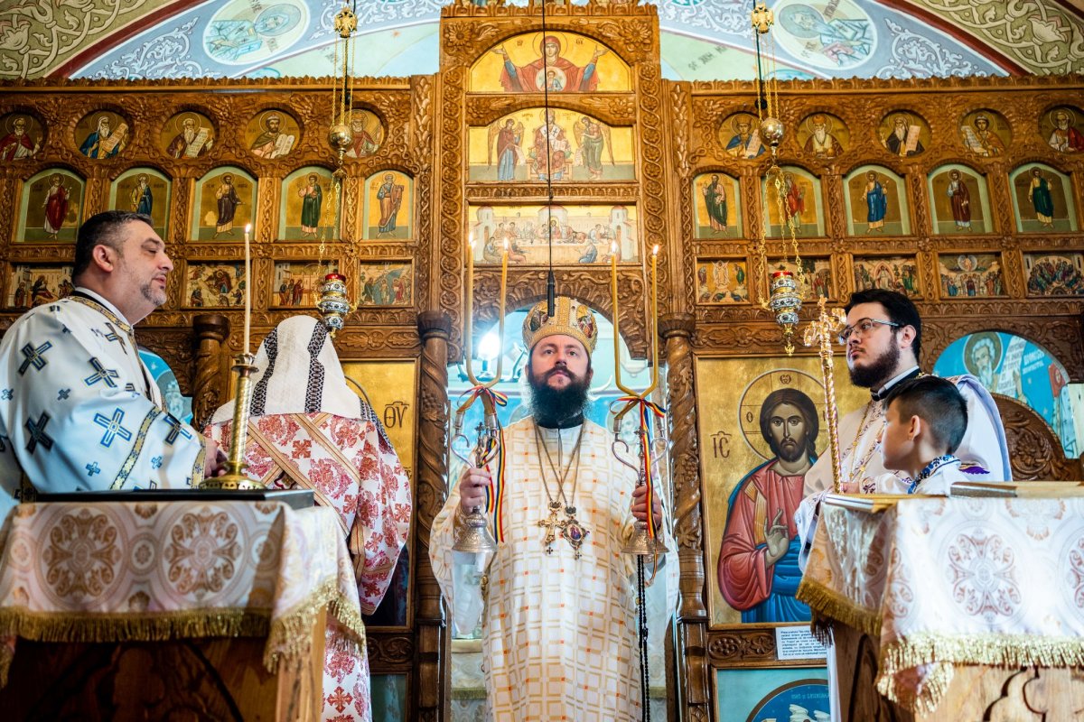 Hirotonie întru diacon la paraclisul Căminului de bătrâni „Sfântul Ioan cel Nou” din Suceava 202766