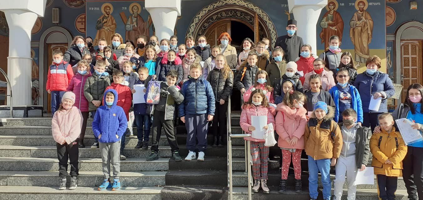 Activităţi catehetice într‑o parohie din județul Gorj  203020