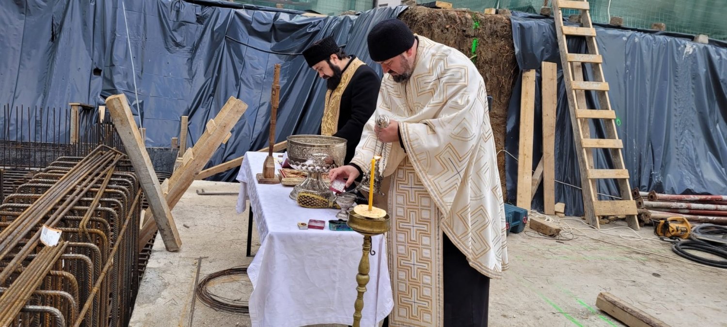 Binecuvântarea lucrărilor pentru un centru medical la Biserica Mavrogheni 203005