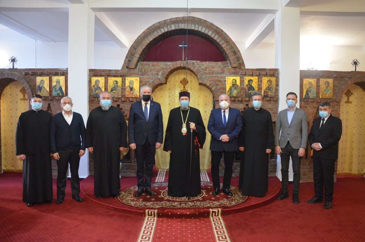 Membrii Consiliului eparhial al Episcopiei Oradiei reuniți în ședință de lucru 202999