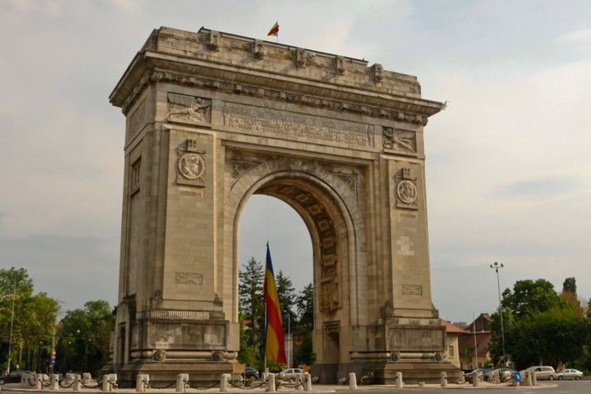 Din istoria Arcului de Triumf 203223