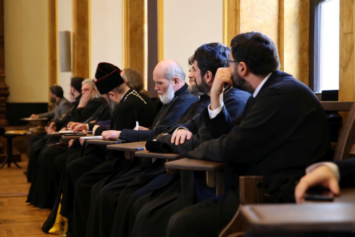 Ședința Adunării Eparhiale a Arhiepiscopiei Iaşilor 203241