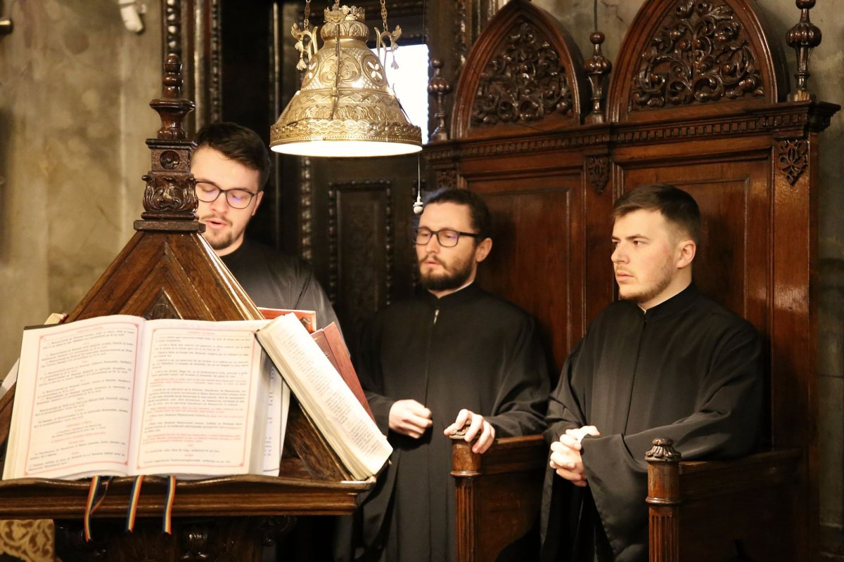 Binecuvântare pentru credincioșii ieșeni 203399