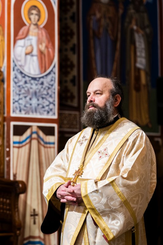 Slujbă arhierească în prima duminică a Triodului la Paraclisul Mănăstirii „Sfântul Ioan cel Nou” din Suceava 203379