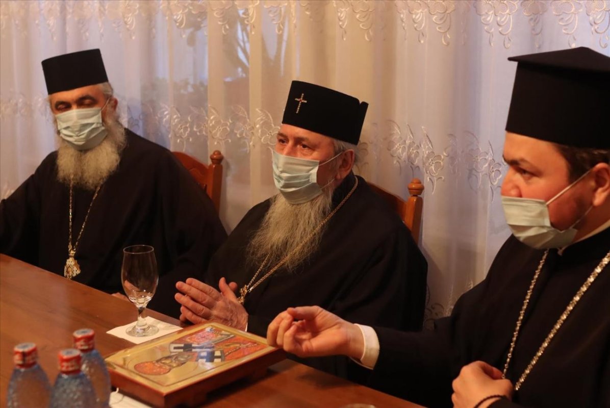 Primul‑ministru al României a vizitat Mitropolia Basarabiei 203429